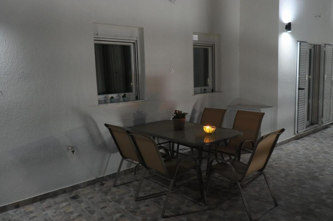 Filippou Luxury Apartments Flogita Exterior foto